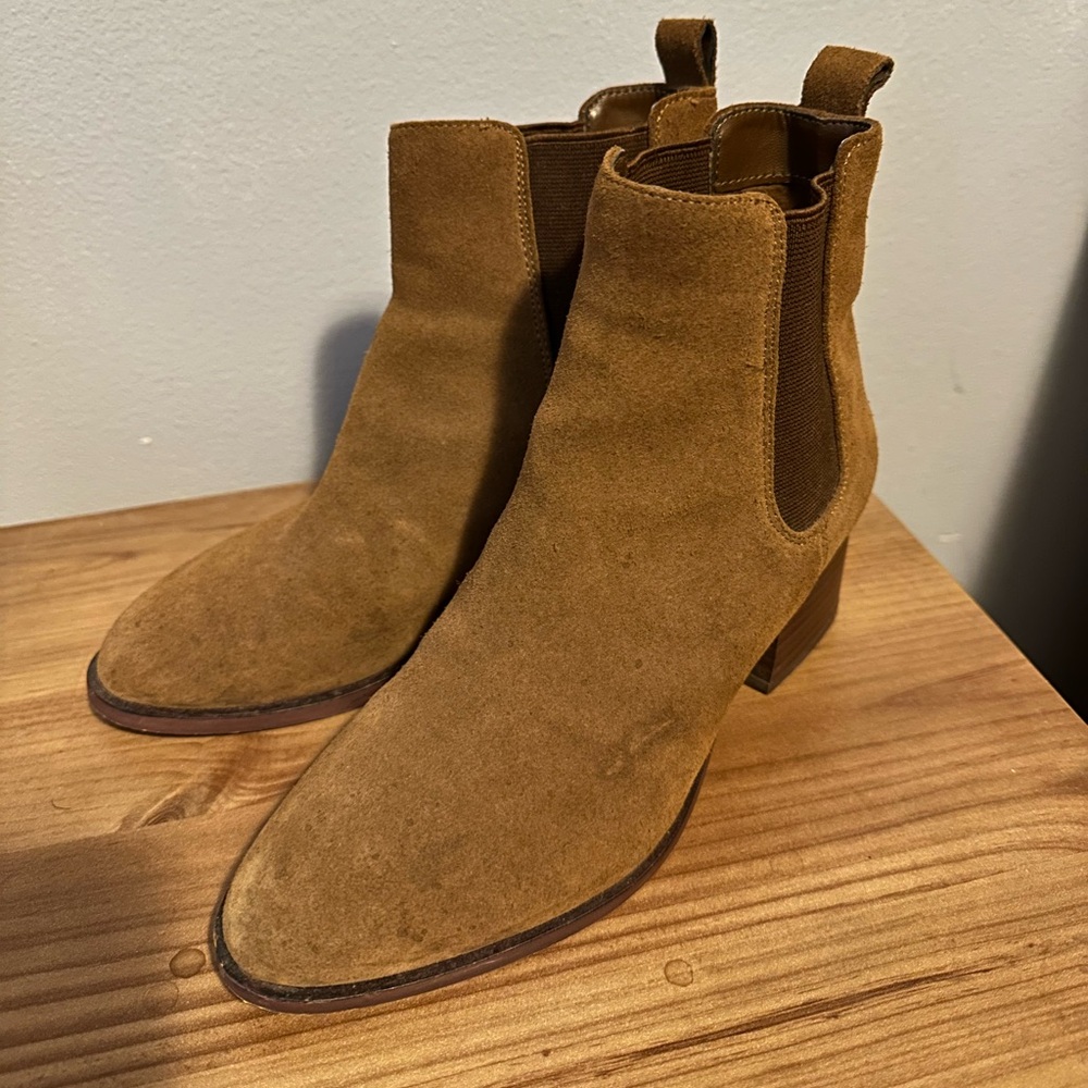 Gap Suede Brown Ankle Boots Size 6
